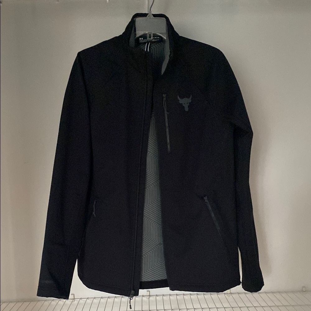 Boys Under Amour Black Jacket - Size Medium